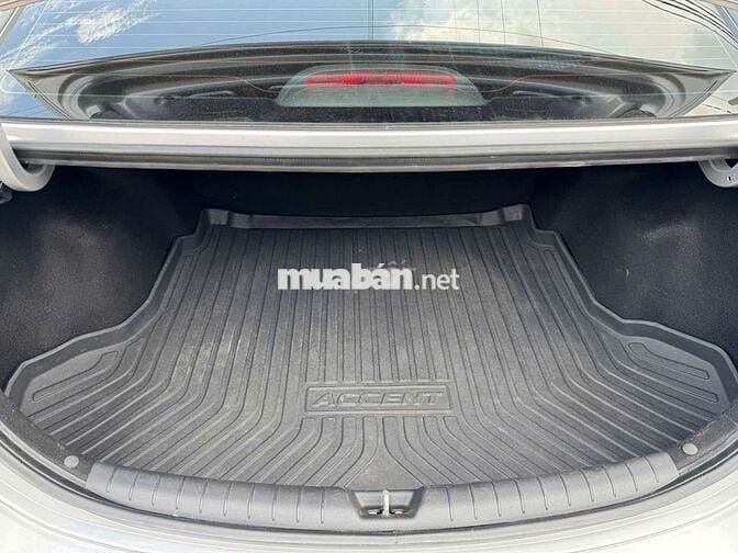 Hyundai Accent 2021 STD 1.4AT, màu bạc,9v7  km