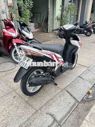 Yamaha Luvias 2013 Trắng