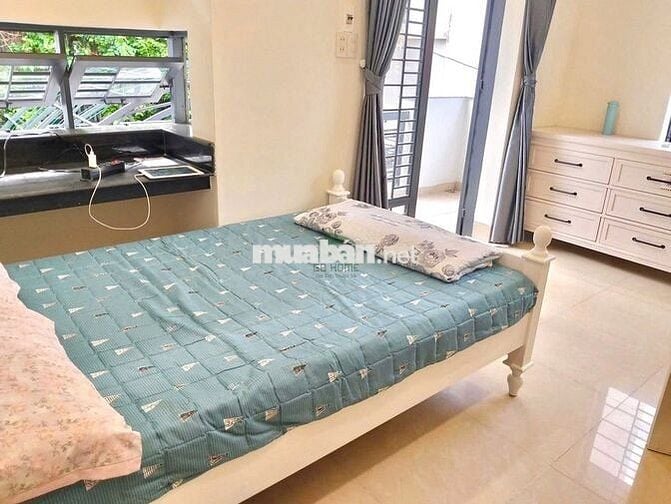 NHÀ 3 PHÒNG NGỦ CÓ SÂN VƯỜN  GẦN BIỂN PHÍA BẮC NT GIÁ 20 TRIỆU/THÁNG