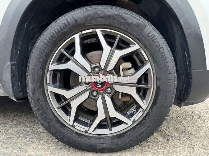 Kia Seltos 2021 Premium 1.4 Turbo, màu trắng,4v9km