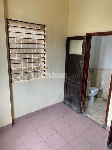 Cho thuê nhà phố Ngọc Hà, Ba Đình, 36m2 x 4 tầng + 6m2 để xe, 7 phòng
