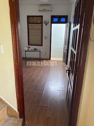 Cho thuê nhà phố Ngọc Hà, Ba Đình, 36m2 x 4 tầng + 6m2 để xe, 7 phòng
