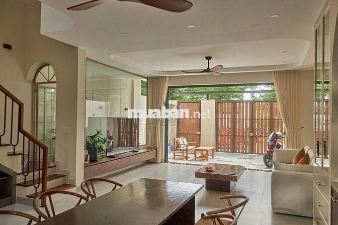 NHÀ NGUYÊN CĂN 3 TẦNG 6 PHÒNG NGỦ KHU MỸ GIA GIÁ 50 TRIỆU/THÁNG