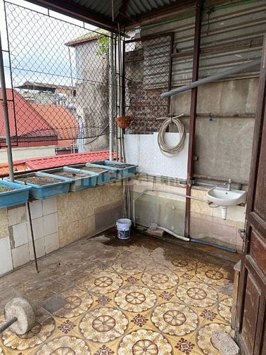 Cho thuê nhà phố Ngọc Hà, Ba Đình, 36m2 x 4 tầng + 6m2 để xe, 7 phòng