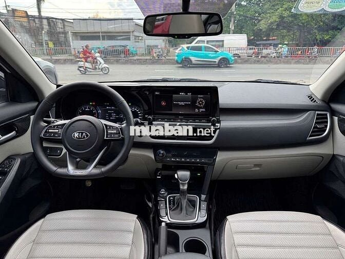 Kia Seltos 2021 Premium 1.4 Turbo, màu trắng,4v9km