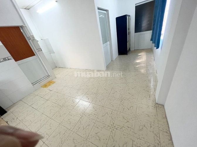 Cho thuê nguyên lầu 2 tại Bình Thạnh, 60m2, 7tr, đầy đủ nội thất.