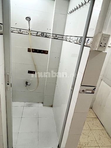 Cho thuê nguyên lầu 2 tại Bình Thạnh, 60m2, 7tr, đầy đủ nội thất.