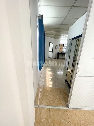 Cho thuê nguyên lầu 2 tại Bình Thạnh, 60m2, 7tr, đầy đủ nội thất.