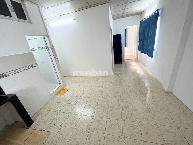 Cho thuê nguyên lầu 2 tại Bình Thạnh, 60m2, 7tr, đầy đủ nội thất.