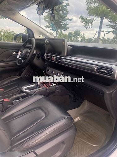 Hyundai Stargazer Đặc biệt 2022 Trắng 7 chỗ