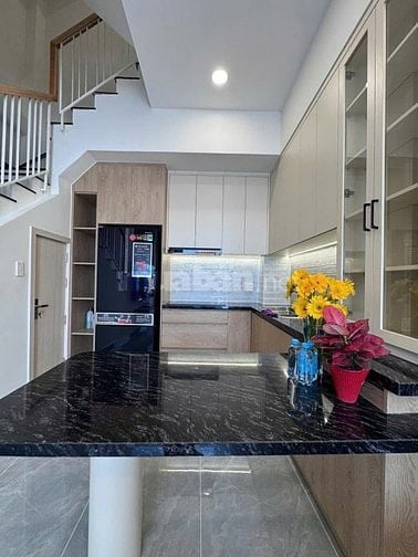 Khu Lữ Gia Q11, gần ĐH Bách Khoa, ĐH Y Dược, Hẻm ô tô 4 chỗ 4 tầng