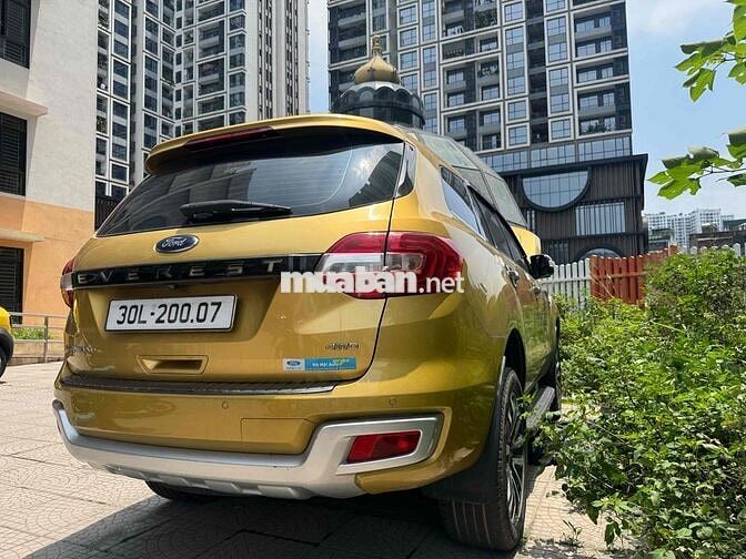 Ford Everest Titanium 4x4 2018 Vàng