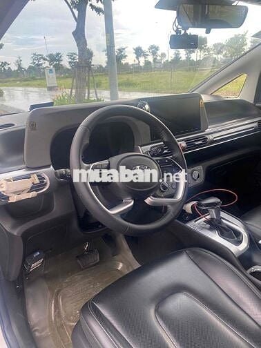 Hyundai Stargazer Đặc biệt 2022 Trắng 7 chỗ