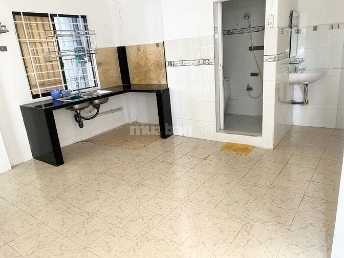 Cho thuê nguyên lầu 2 tại Bình Thạnh, 60m2, 7tr, đầy đủ nội thất.