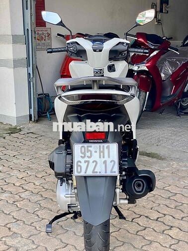 Honda SH 150i ABS 2021 chạy 8.000 Km đủ phụ kiện