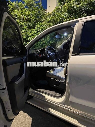 Mazda BT-50 2013 Trắng Sàn