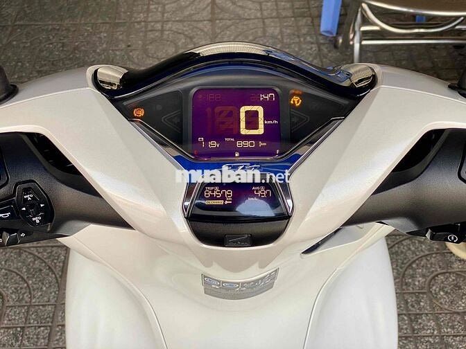 Honda SH 150i ABS 2021 chạy 8.000 Km đủ phụ kiện