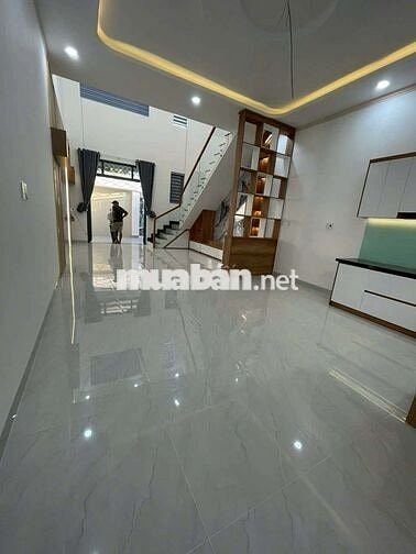 Nhà trệt gác 3 phòng ngủ sân ô tô