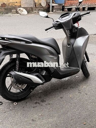 Honda SH 125i 2026 Xám 1900km