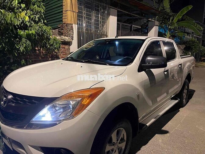 Mazda BT-50 2013 Trắng Sàn