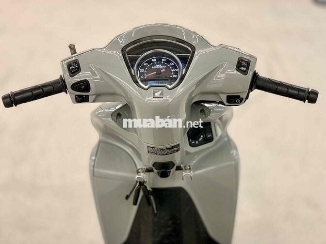 Honda Vision 2025 Xám Xi Măng Bánh Lớn Chính Chủ