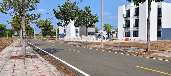 ĐẤT THỔ CƯ GẦN LÀNG ĐẠI HỌC TP.HCM GIÁ 980 TRIỆU