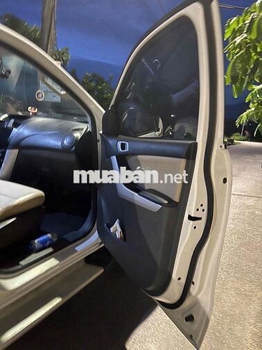 Mazda BT-50 2013 Trắng Sàn
