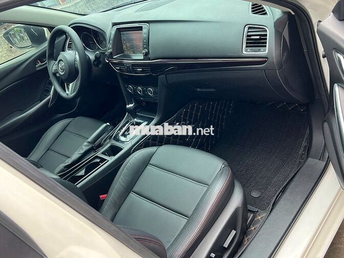 Mazda 6 2016 số tự động màu trắng