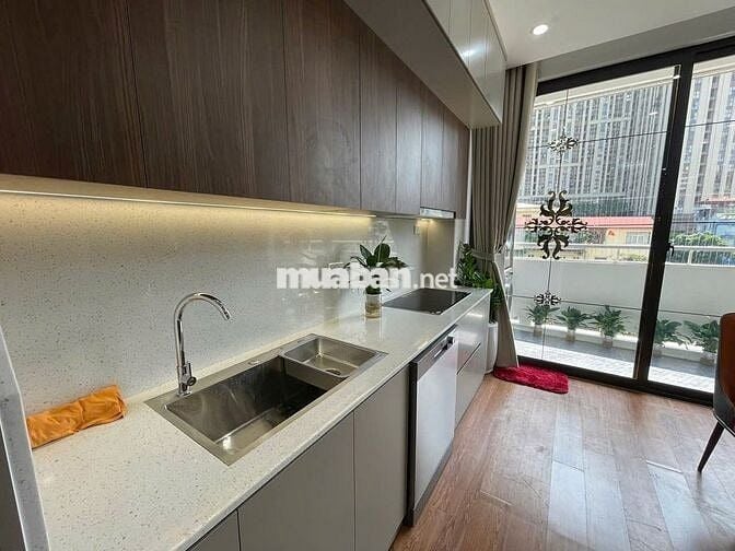 Chung cư mặt phố Trung Kính, 68m2, 2 ngủ đủ đồ cao cấp, ở ngay, sđcc