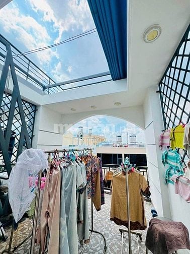 MẶT TIỀN BÙI ĐIỀN P5 QUẬN 8, DT 61M2 5 TẦNG, ĐƯỜNG 8M CÓ LỀ 3M