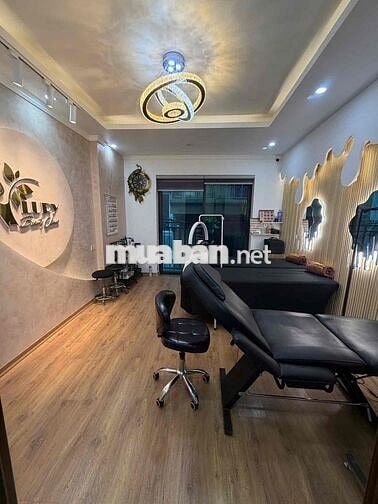 HÓT! Chính chủ bán nhà phố Cát Linh Đống Đa 33m 5 tầng cách ô tô 10m