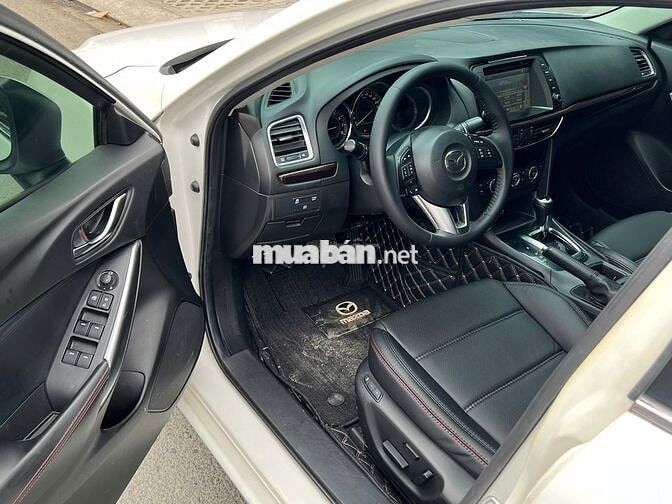 Mazda 6 2016 số tự động màu trắng