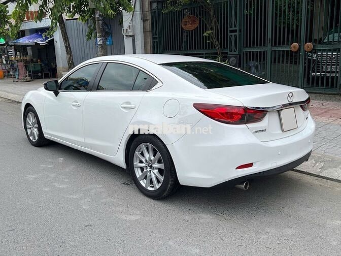Mazda 6 2016 số tự động màu trắng