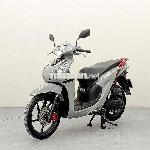 Honda Vision 2025 110cc 13000km Xám
