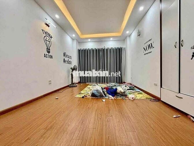 Phân lô phố Trịnh Đình Cửu 35m2 x5T giá 5.9 tỷ sổ CC 6PN 2 thoáng có T