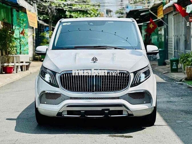 Mercedes V250 Dcar president Body Maybach