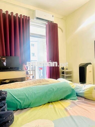 Căn hộ chung cư 2 PN ngay trung tâm Bình Thạnh