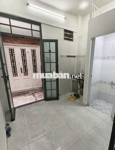 Cho thuê nhà 2pn2wc 6tr Bình Thanhh