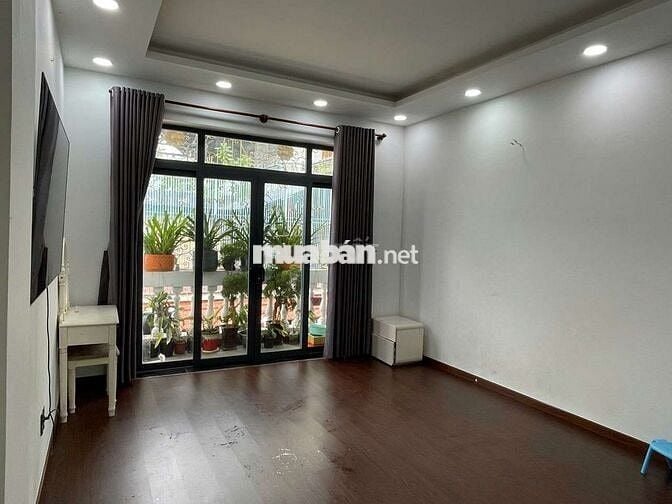 CHO THUÊ NHÀ ĐẸP – HẺM XE HƠI THÔNG 502 HTP QUẬN 7