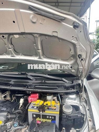 Toyota Vios E 2012 Số sàn Xăng Bạc