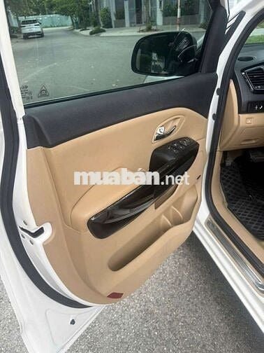 Kia Sedona 2018 Dầu Trắng 7 chỗ