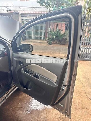 Toyota Vios E 2012 Số sàn Xăng Bạc