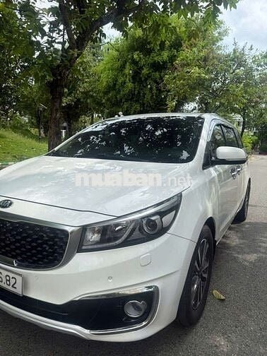 Kia Sedona 2018 Dầu Trắng 7 chỗ