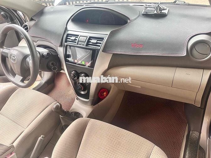 Toyota Vios E 2012 Số sàn Xăng Bạc