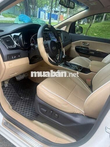Kia Sedona 2018 Dầu Trắng 7 chỗ