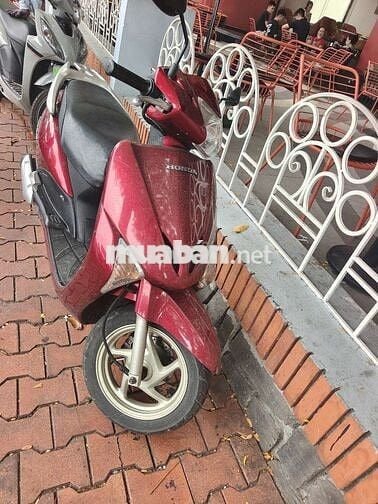Honda Lead 2024 màu Đỏ