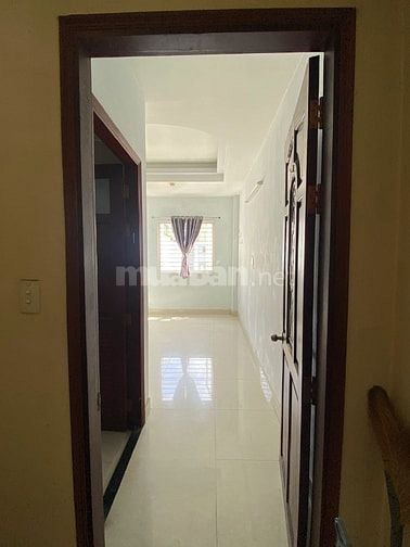 Cần cho thuê phòng hẻm đối diện Đại học Bách Khoa