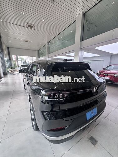 Vinfast VF8 Eco 2023 Đen 57000 km
