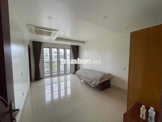 cho thuê liền kề 90m2 x 5 tầng thang máy full đồ