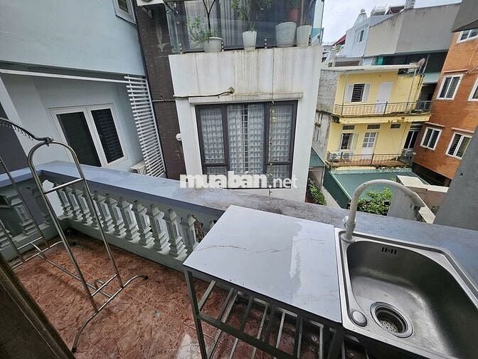 chính chủ cho thuê phòng full nội thất, lạc long quân có ban công